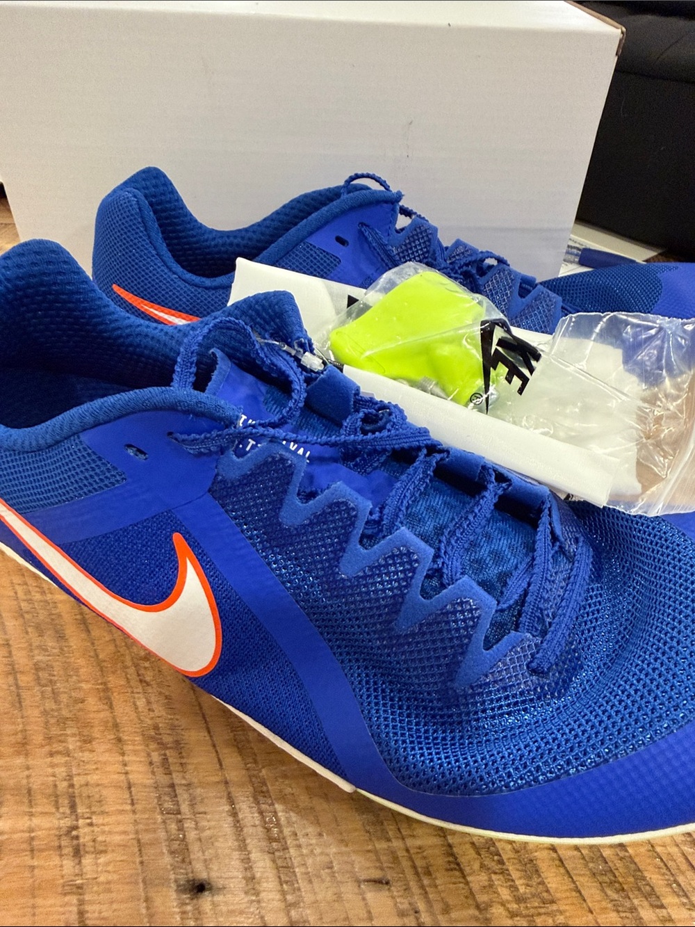 NEW Nike Men’s Nike Rival Track Spike with Bag/Spikes/Spike Wrench